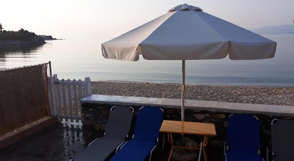 House Kokkalas On The Beach ปีร์กาดิเกีย ภายนอก รูปภาพ